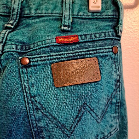 Vintage 1980s Wrangler High-Waisted Teal Acid-Wash Denim Jeans - Picture 3 of 9